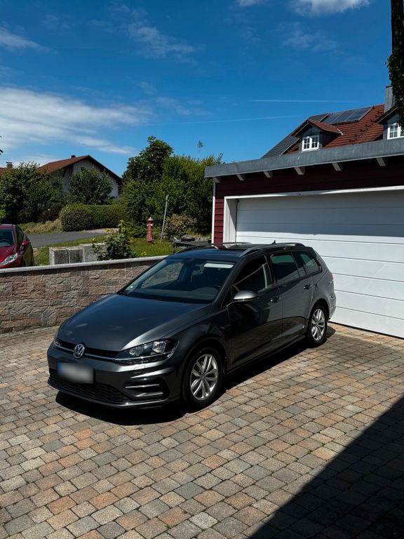 Image of Volkswagen Golf