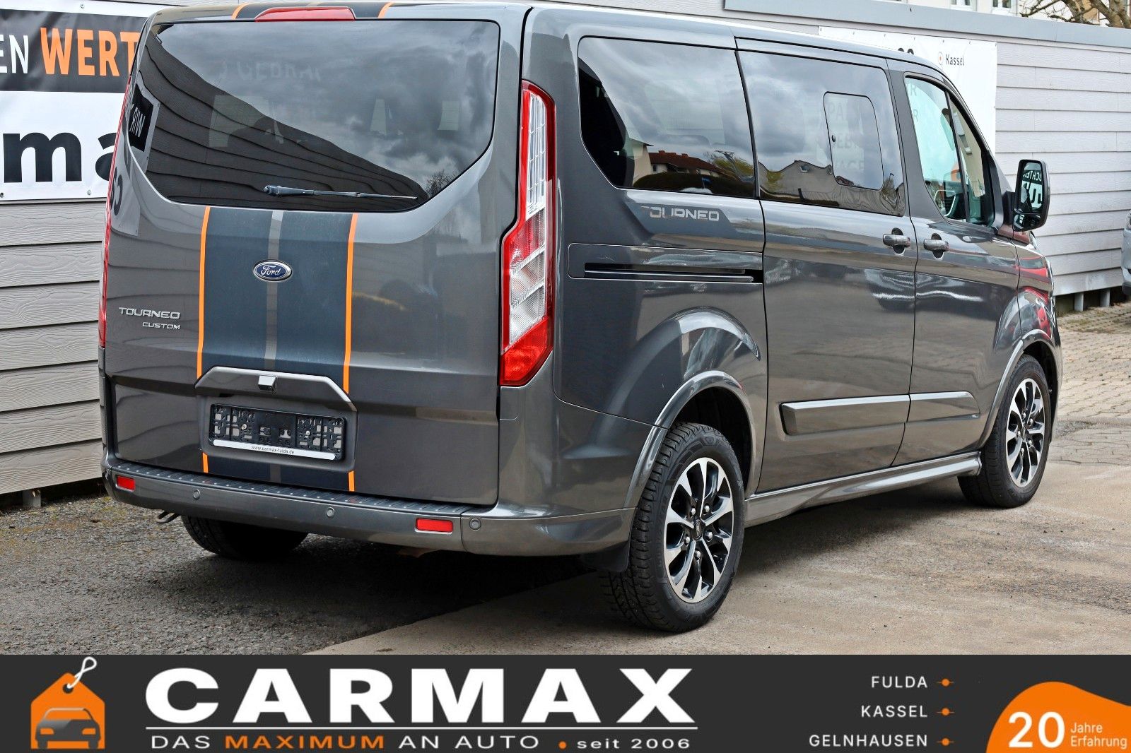 Fahrzeugabbildung Ford Tourneo Custom Sport 8 Sitzer,T.Leder,Navi,Xenon