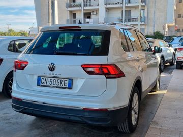 Volkswagen Tiguan - 4