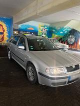 Skoda Verkaufen Skoda 2.0 Benzin 116 ps - Skoda Octavia aus 2002: Kombi