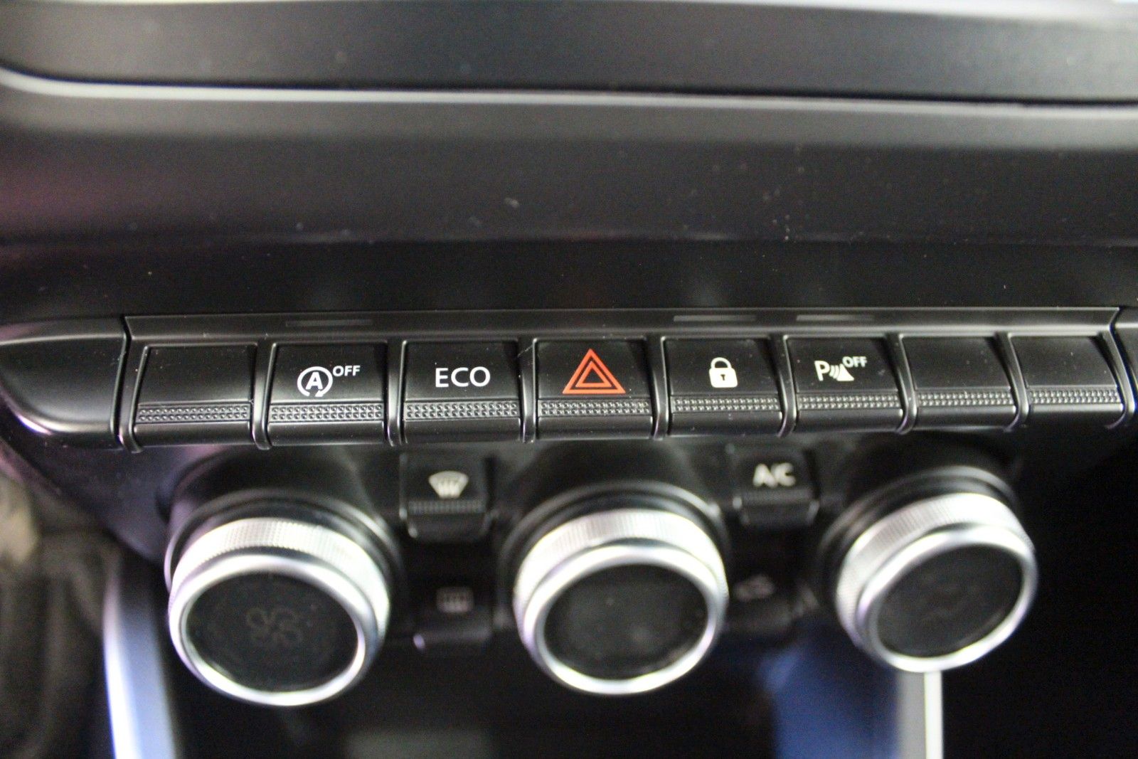 Fahrzeugabbildung Dacia Duster TCe130 *Prestige Navi*Sitzhzg*Kamera*AHK