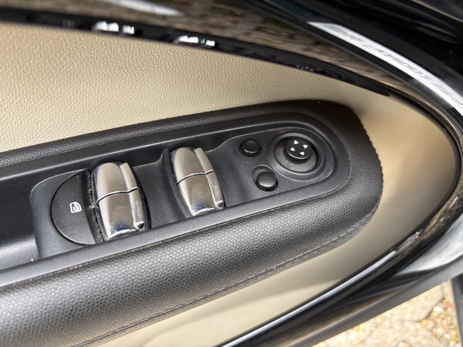 MINI Countryman S (Cooper) AUTOMATIK LEDER NAVI ALL4