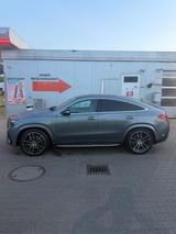 Mercedes-Benz GLE 300 d 4MATIC - NEW MODEL  - Mercedes-Benz GLE 300 mit Diesel-Antrieb: Coupe