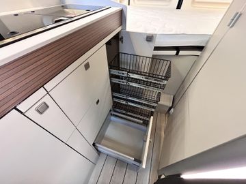 Westfalia Columbus 540 D 180PS 8G SOLAR SKYVIEW Schlafdach