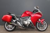 Honda VFR 1200 F Koffer/Akrapovic/Lenkererhöhung - Honda Kardan Motorräder