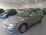 Volvo V50 V50 2.0d Kinetic - silberne Volvo V50