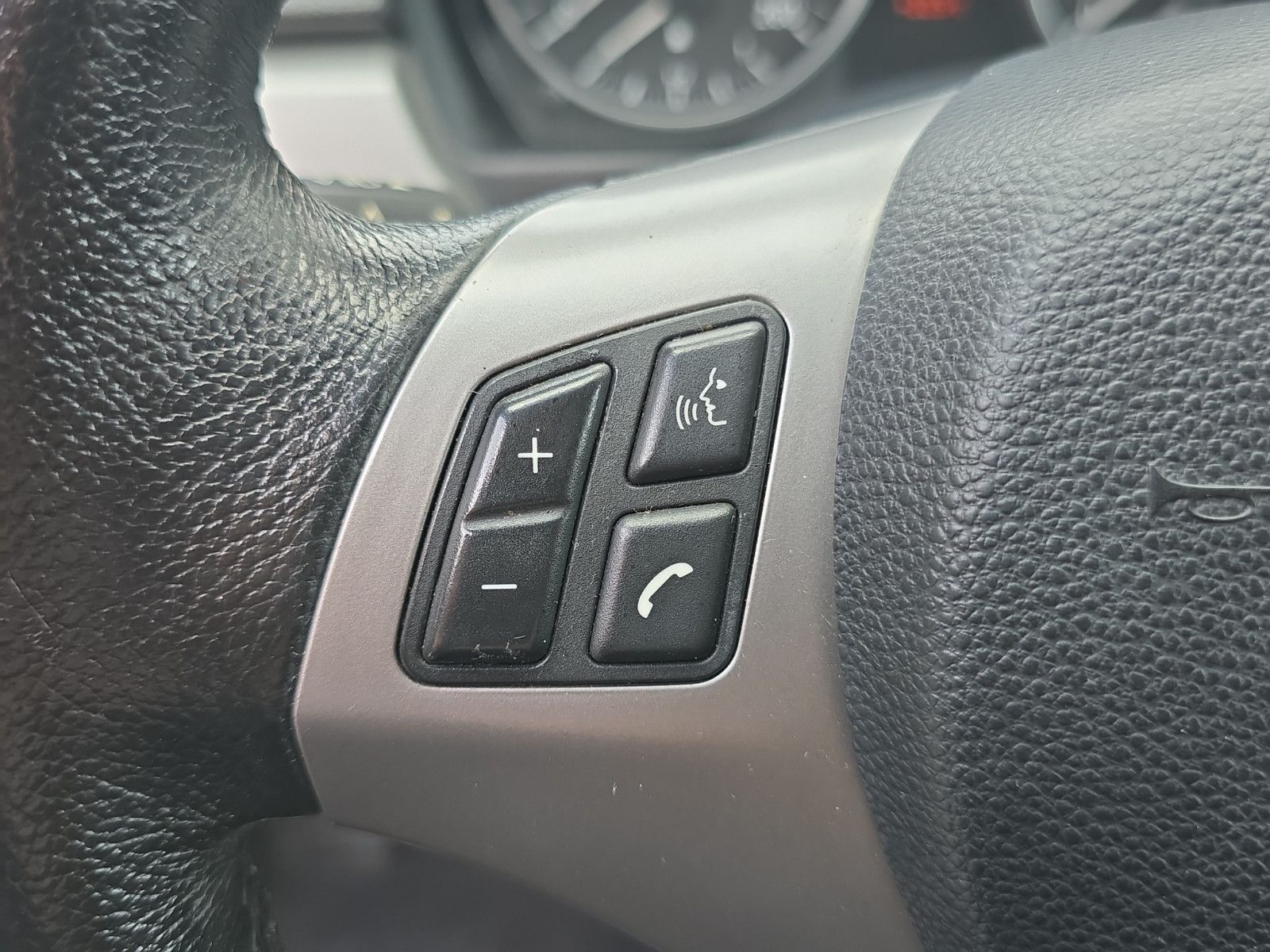 Fahrzeugabbildung BMW Touring 325i*Klima*Keyless GO*Xenon*VOll