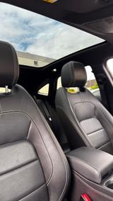 Jaguar E-Pace P250 R-DYNAMIC SE 4WD Auto R-DYNAMIC SE - Jaguar E-Pace: P250