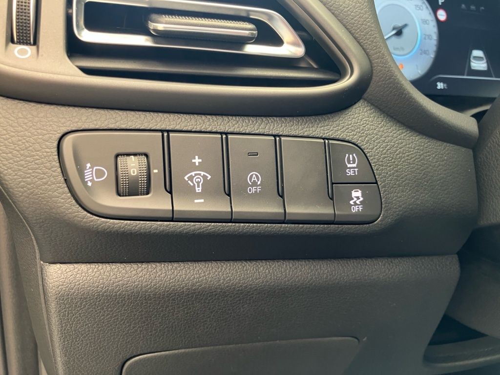 Fahrzeugabbildung Hyundai i30 1.6 T-GDI 7-DCT Trend 2xKlima ACC AUT Kam.