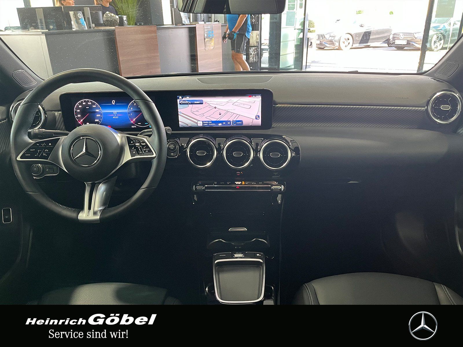 Fahrzeugabbildung Mercedes-Benz A 180 Lim. PROGRESSIVE+KAMERA+LED+NAVI+LENKRADHZ