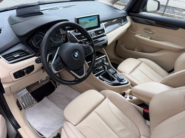 BMW 220 Active Tourer - 9