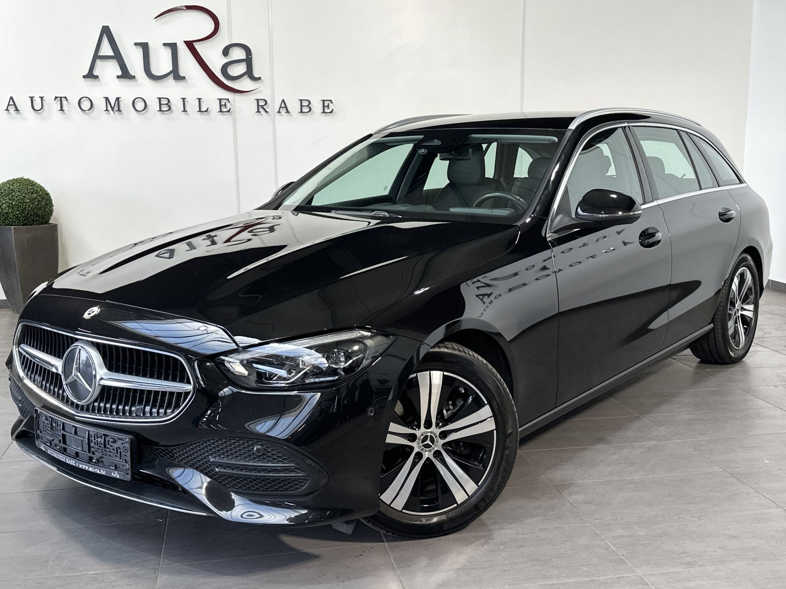 Fahrzeugabbildung Mercedes-Benz C 220d T Avantgarde NAV+LED+KAMERA+CARPLAY+VCOCK