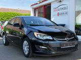 Opel Astra J Lim. 5-trg. Selection - Opel Astra: Selection