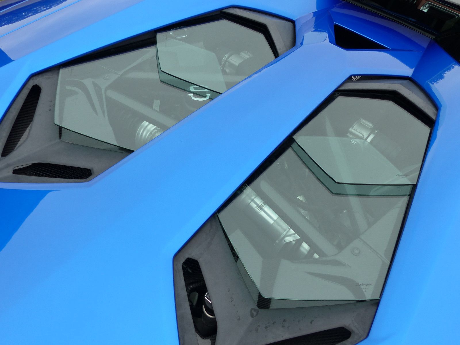 Fahrzeugabbildung Lamborghini Aventador LP 700-4 Roadster