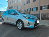 Toyota Yaris Hybrid 1 Hand, Rentnerfahrzeug, 91000 km - Toyota Yaris aus 2012 mit Hybrid-Antrieb