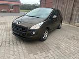 Peugeot 3008 Premium HDi FAP 110 Premium - Peugeot 3008 Premium mit Diesel-Antrieb