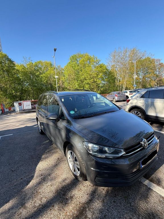 Image of Volkswagen Touran