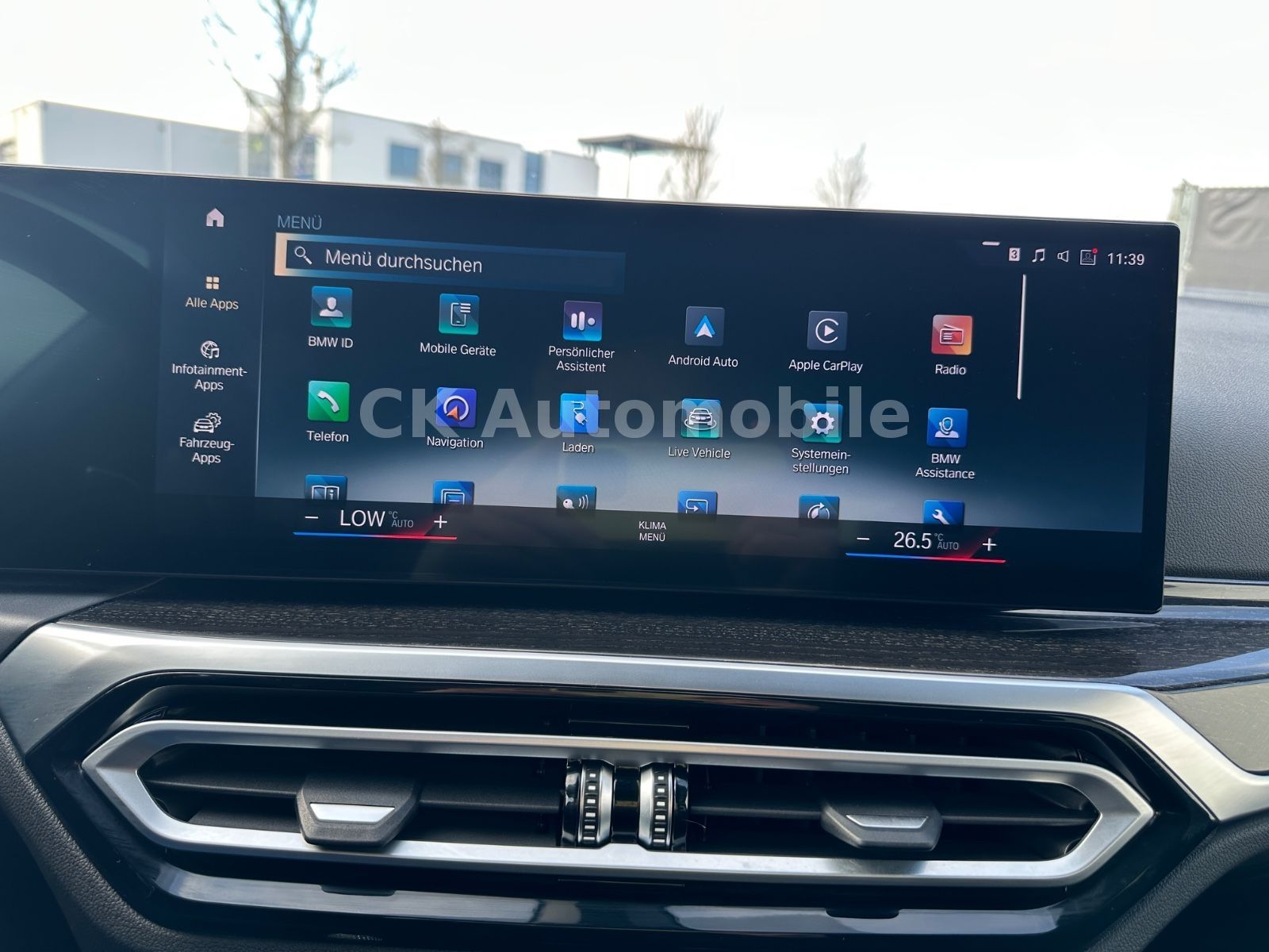 Fahrzeugabbildung BMW 330e Touring M-Sport/Navi/Head-Up/LED/Kam/AHK