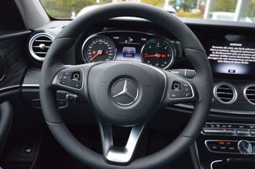 Mercedes E 220 - 7