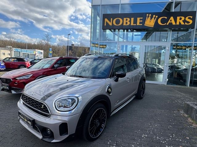 Fahrzeugabbildung MINI Countryman Cooper SE PHEV Classic Trim All4 PANO