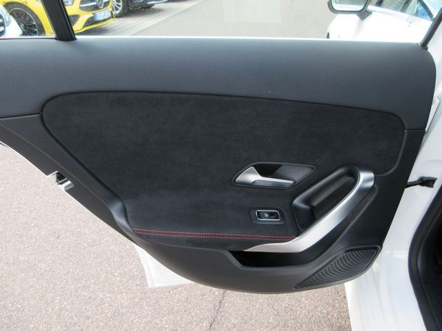 Fahrzeugbild 12