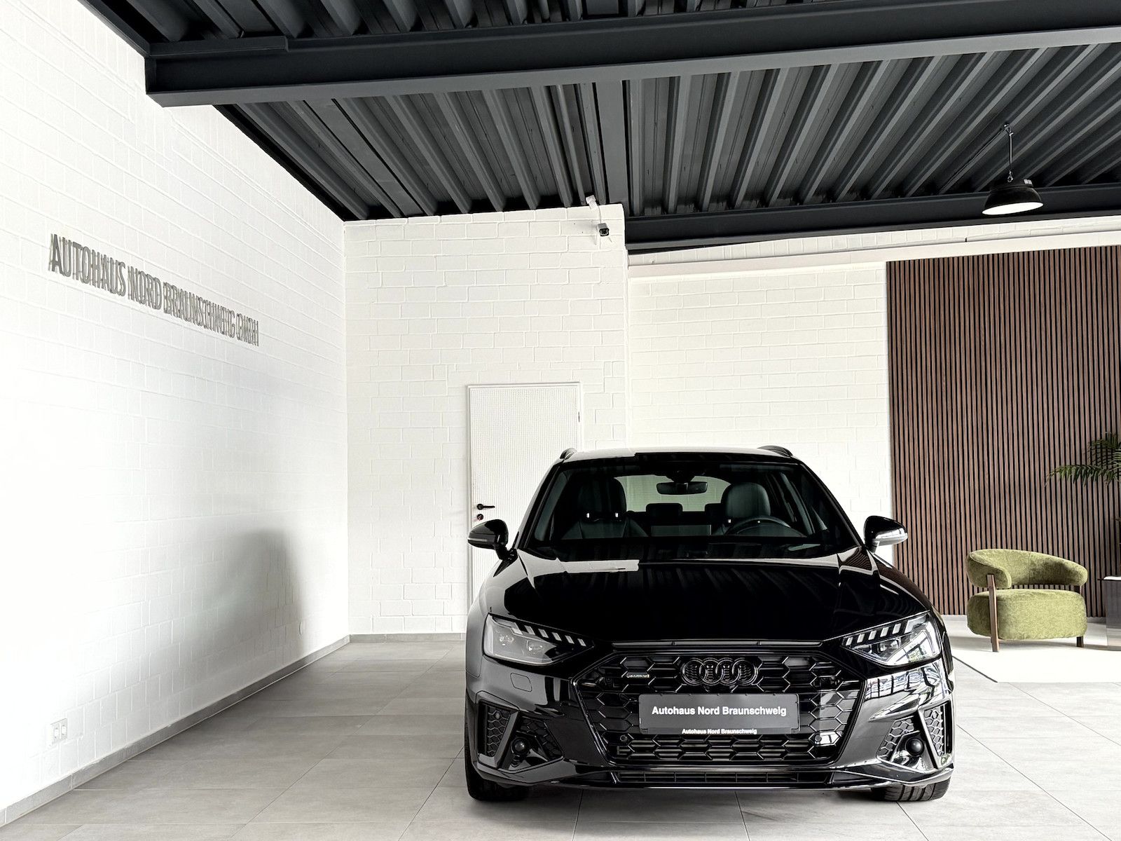 Audi A4 45TFSI S Line Competition Edition Plus Matrix foto 2