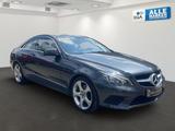 Mercedes-Benz E 200  Panoramadach+Klima A/T 2-Zonen+Sitz EL.+P - Mercedes-Benz E 200: Coupé