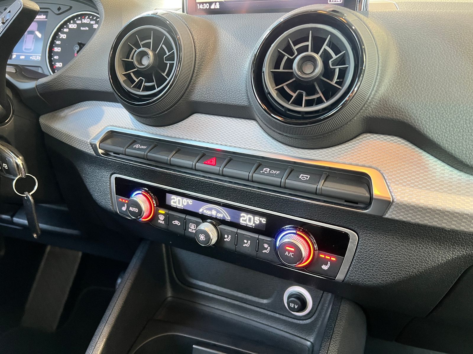 Fahrzeugabbildung Audi Q2 1.4 TFSI S tronic KLIMA NAVI ALU