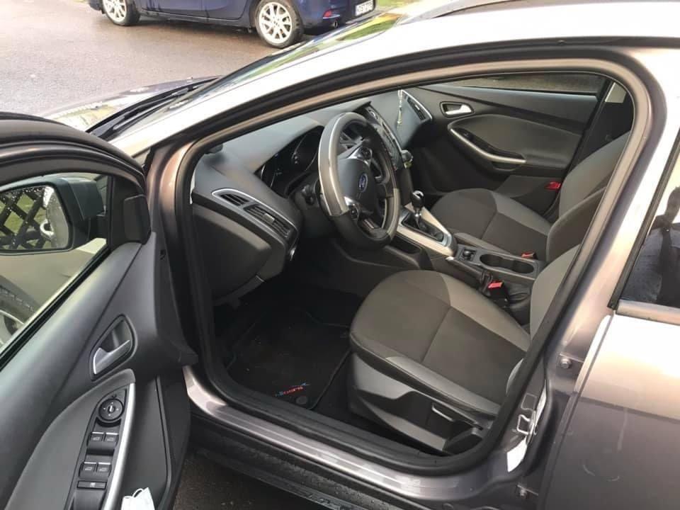 Ford Focus 2012 — photo 14