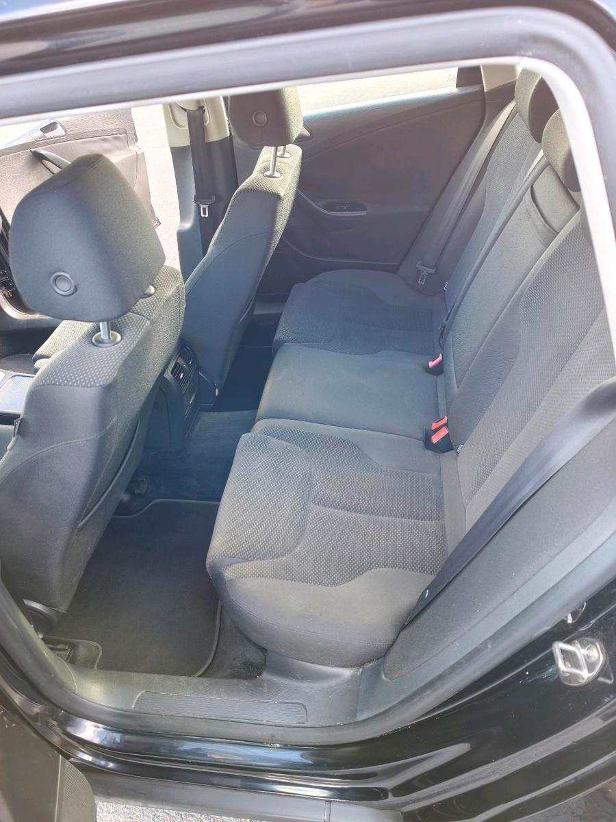 Volkswagen Passat 2010 — photo 5