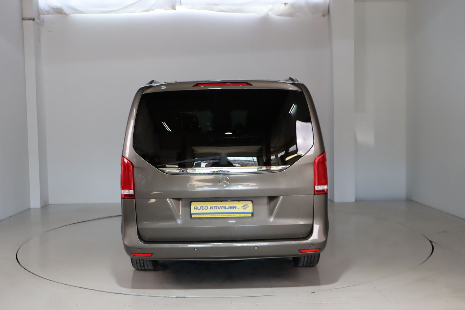 Fahrzeugabbildung Mercedes-Benz V 250 d 4matic Avantgarde * lang * 360 * ILS