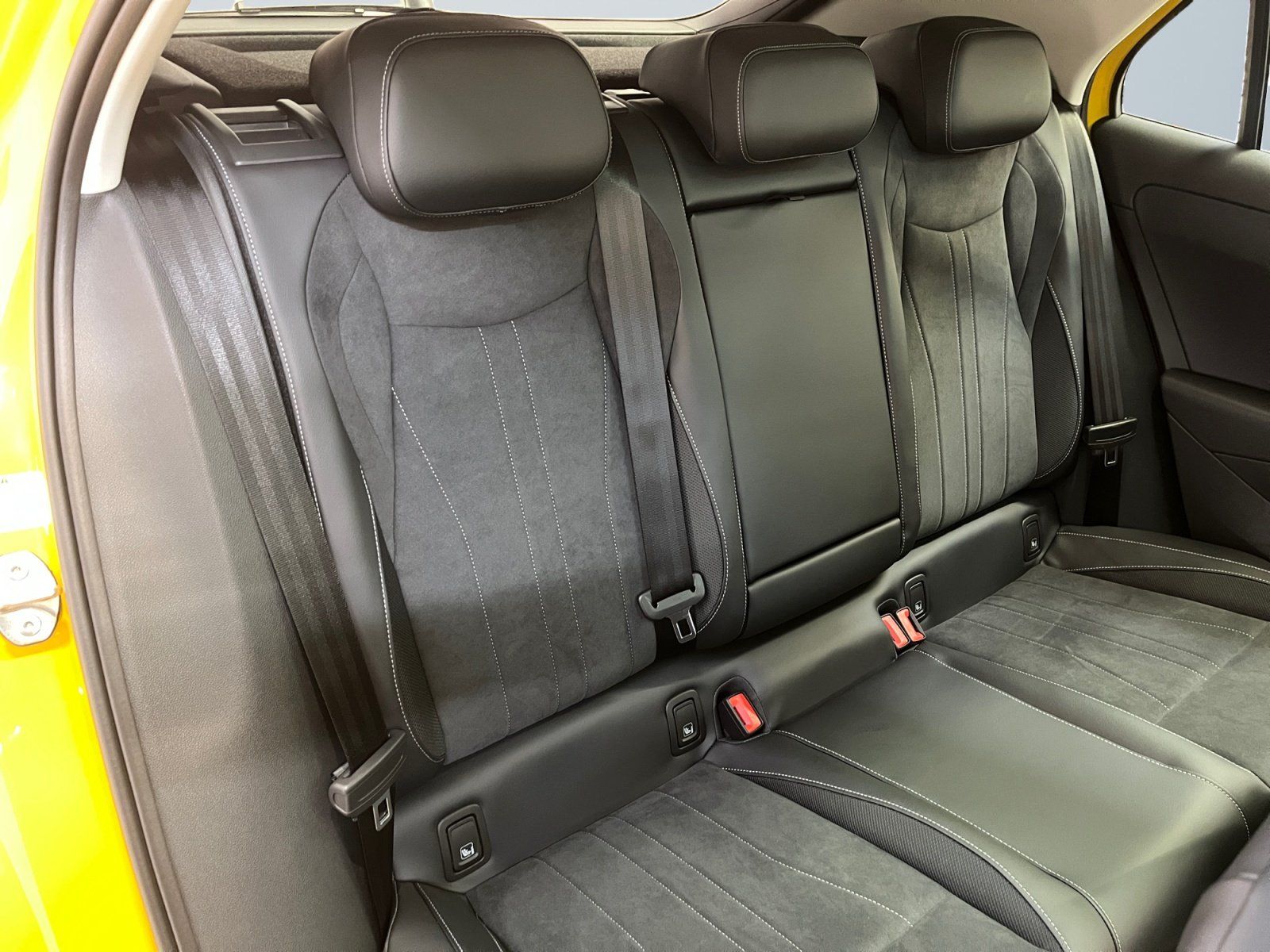 Volkswagen T-Roc - Bild 11