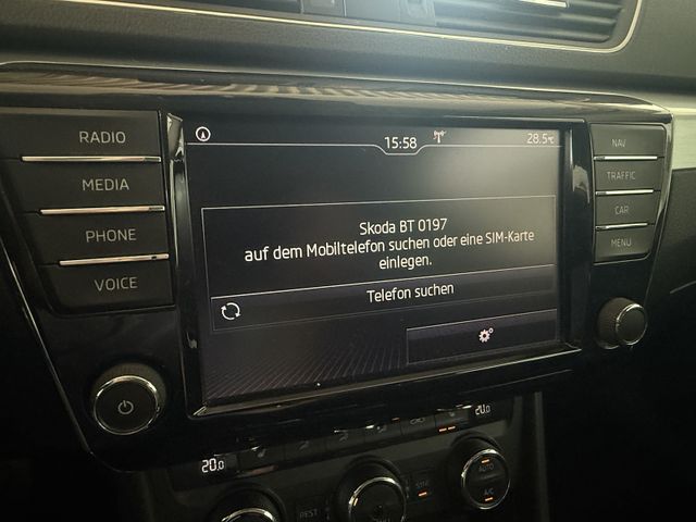 Skoda Superb COMBI 2.0 TDI DSG XENON NAVI ACC AHK