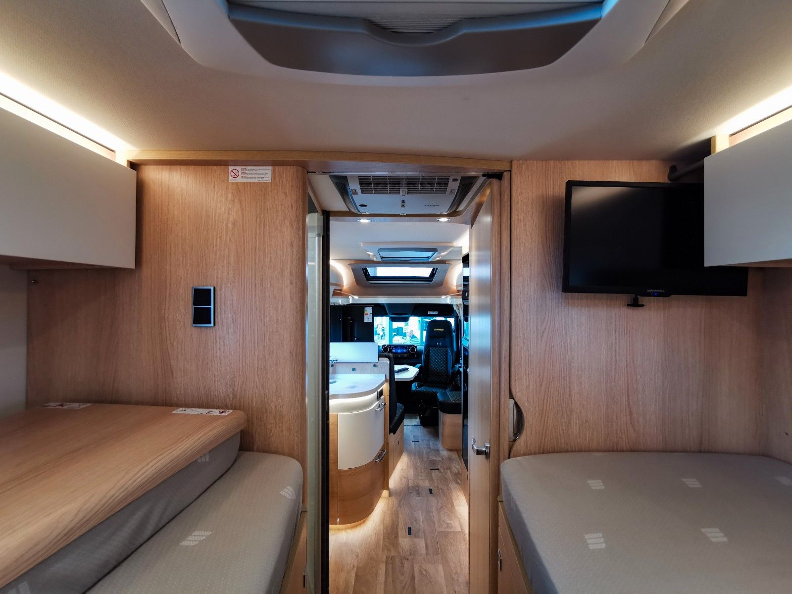 Fahrzeugabbildung HYMER / ERIBA / HYMERCAR BML - T 780 X EXCLUSIVE - JAHRESWAGEN