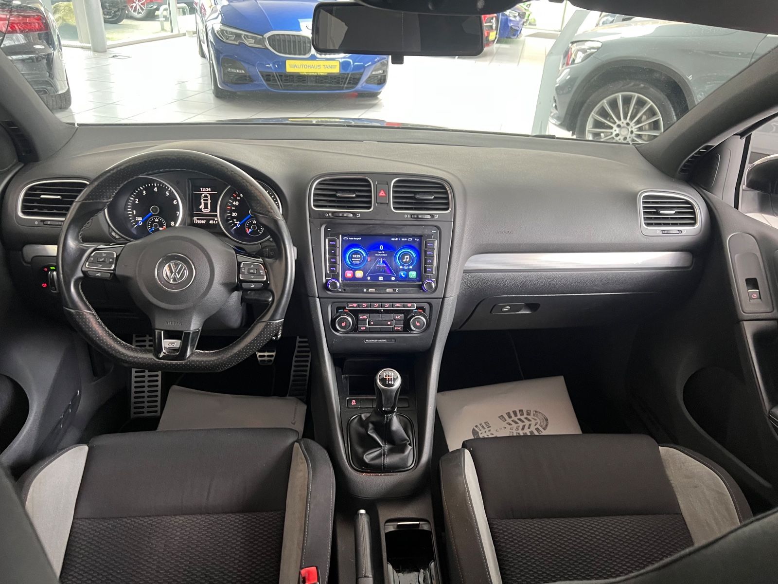 Fahrzeugabbildung Volkswagen Golf VI R 4Motion