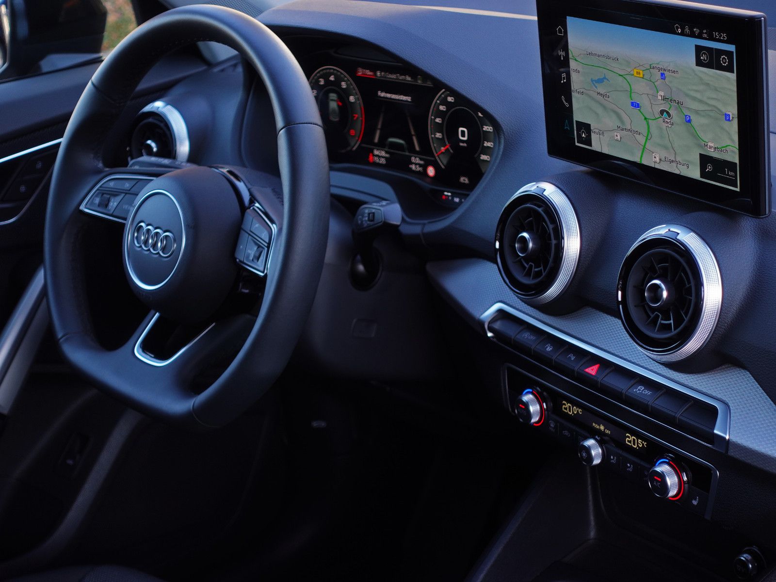 Fahrzeugabbildung Audi Q2 35 TFSI S line Matrix HiFi Kamera AHK ...