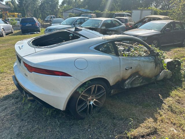 Jaguar F-Type F-TYPE Coupe R