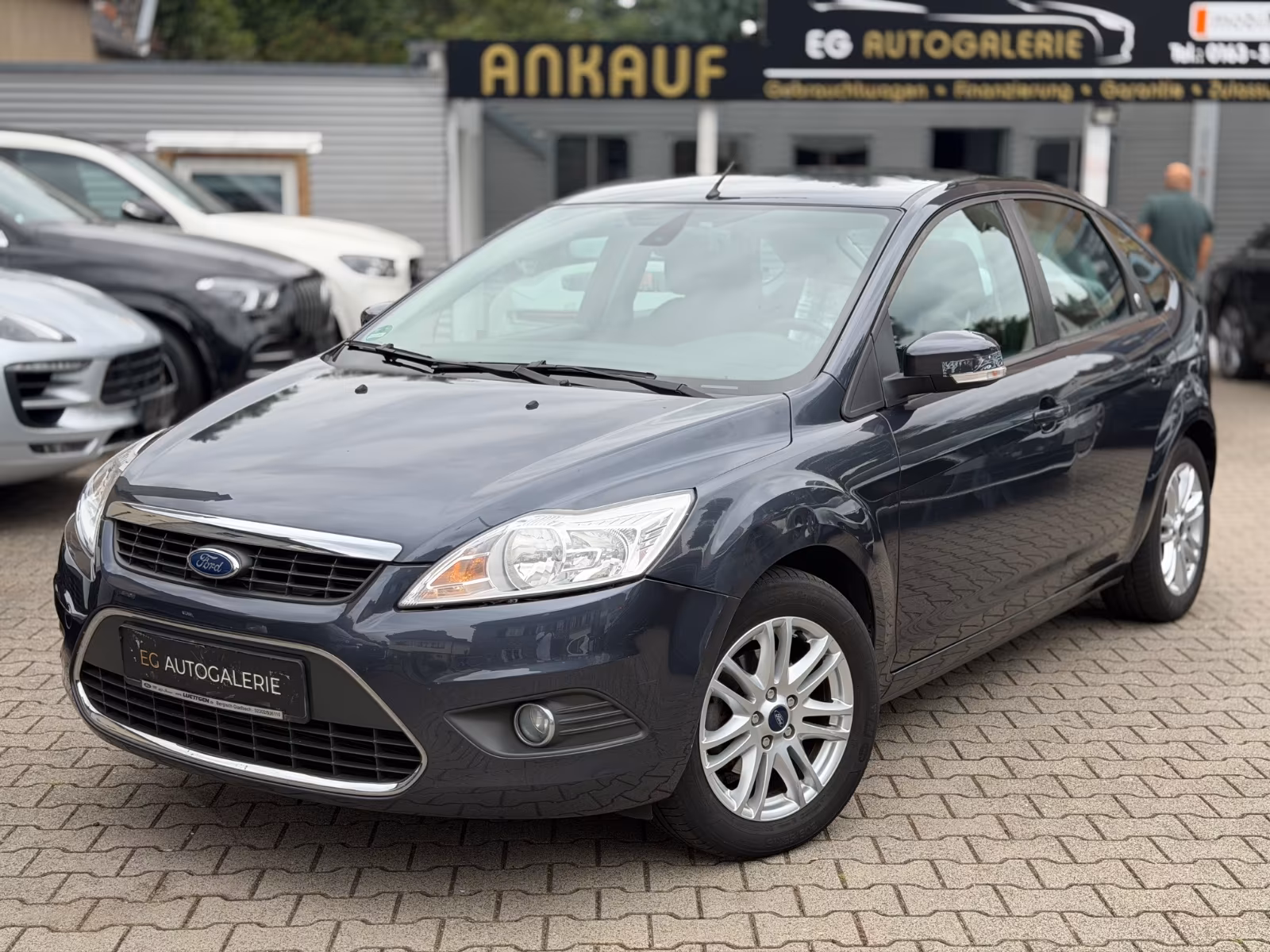 Ford Focus Lim. Ghia*44.000KM*8-Fachbereift*TÜV-2027