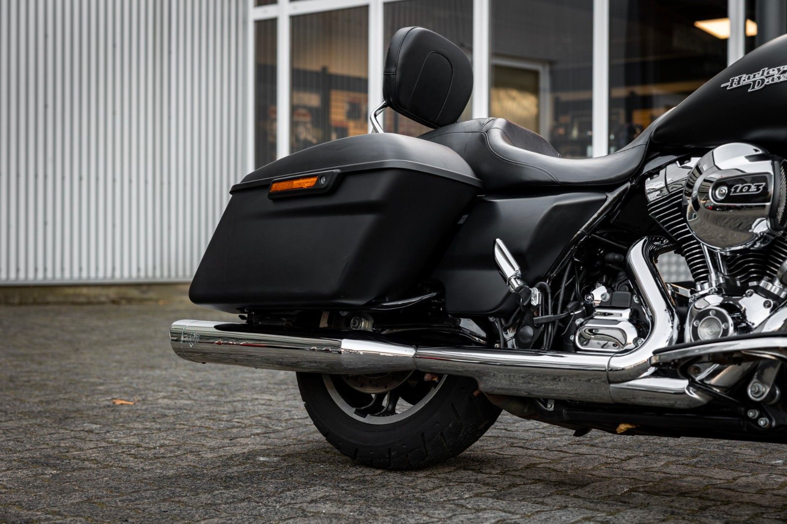 Fahrzeugabbildung Harley-Davidson FLHX Street Glide 103 cui - Vance & Hines - - -