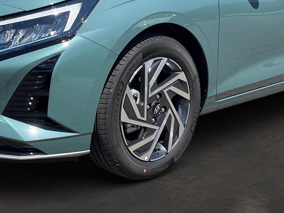 Fahrzeugabbildung Hyundai i20 1.0T 100PS Trend Licht Komfort BOSE