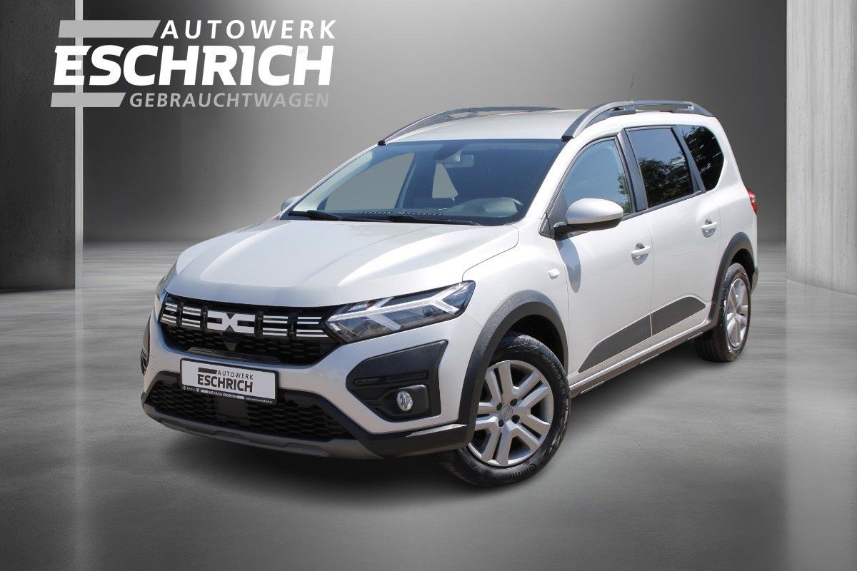 Fahrzeugabbildung Dacia Jogger Expression TCe 110 7-Sitzer