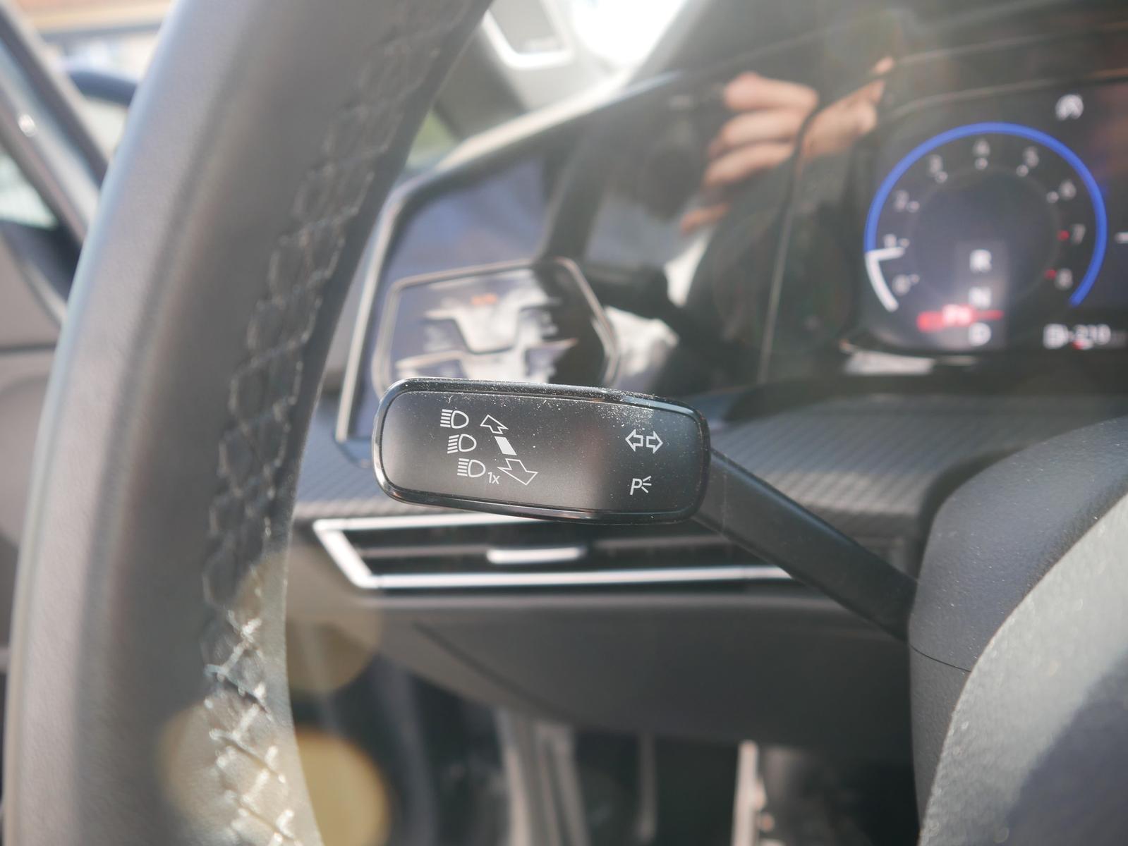Volkswagen Golf VIII Variant 2.0 R-Line LED Navi Kamera PDC, миниатюра 29