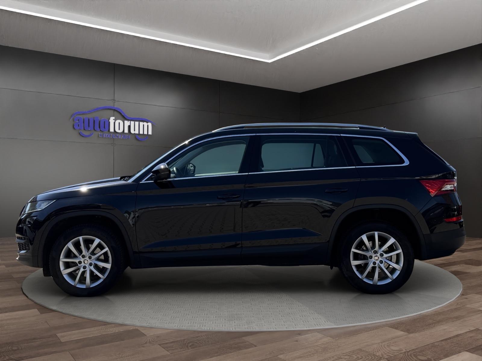Skoda Kodiaq 7-SITZER°AHK°PANO°LED°NAVI°KAMERA°SHZ