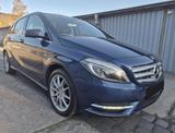 Mercedes-Benz Kette Neu Automatik Xenon LEDPanoramadach  - Mercedes-Benz B 180 in Leipzig
