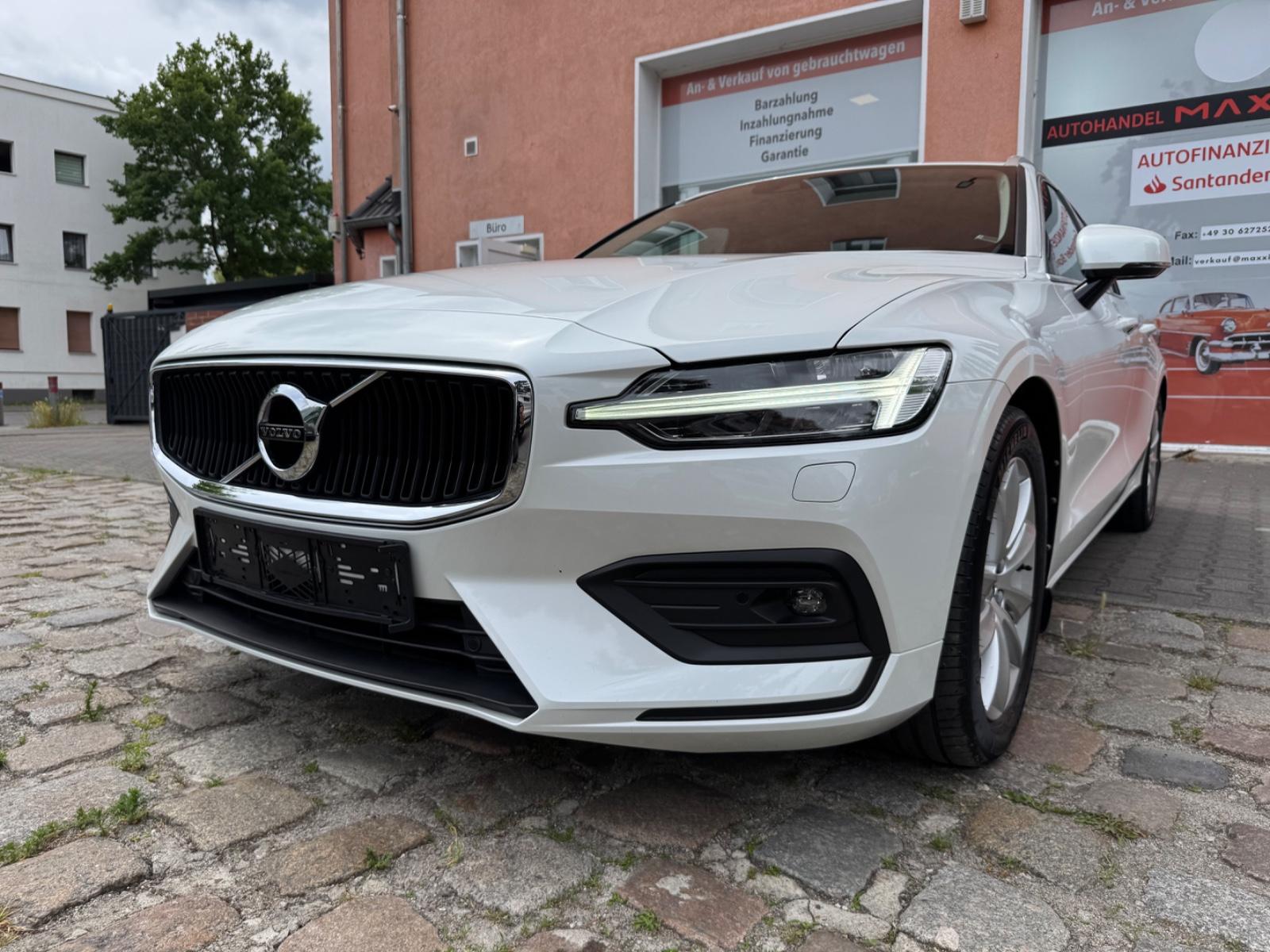 Volvo V60 Kombi 2.0 Momentum Pro*LEDER*LED*NAVI*CAM