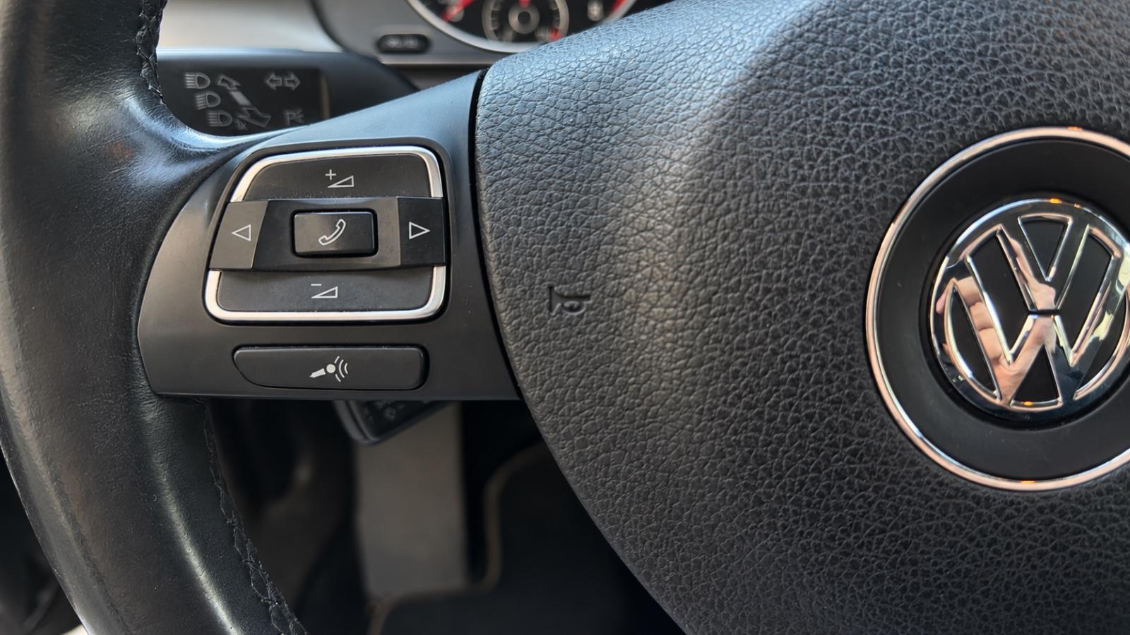 Volkswagen Passat 2013 — photo 23