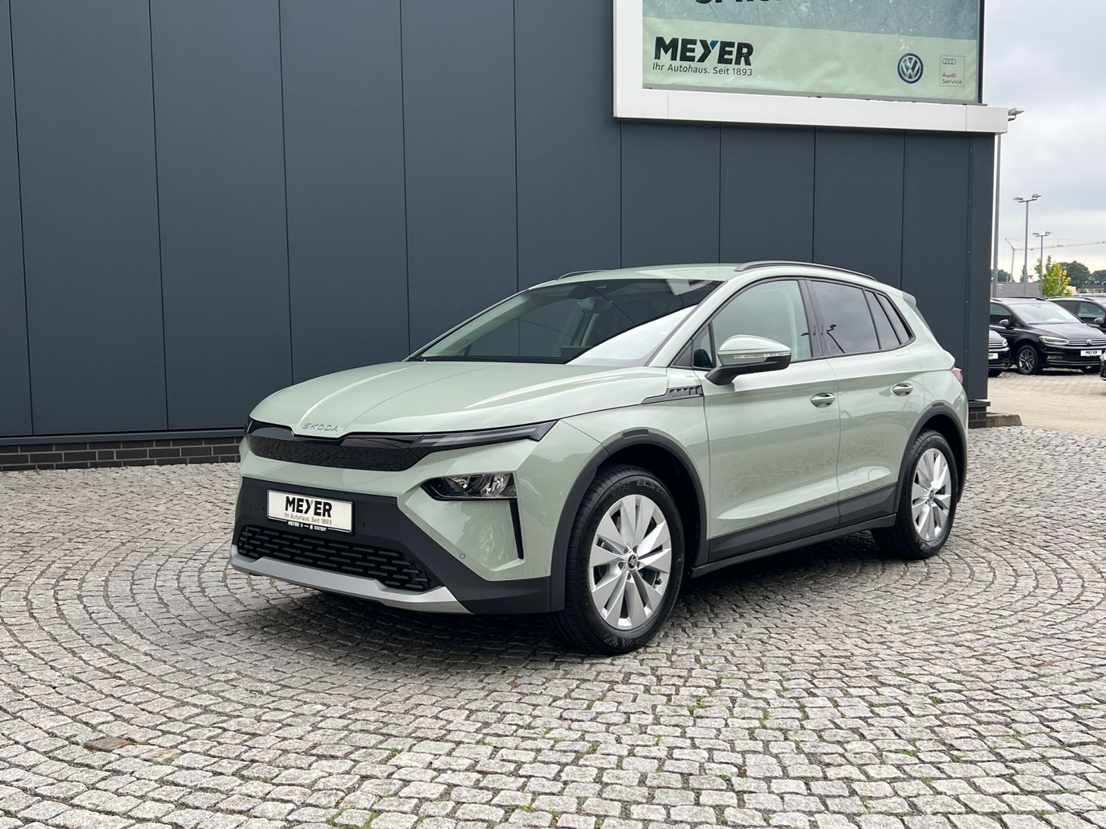 Fahrzeugabbildung SKODA Elroq 60 *AHK, Navi, KESSY*