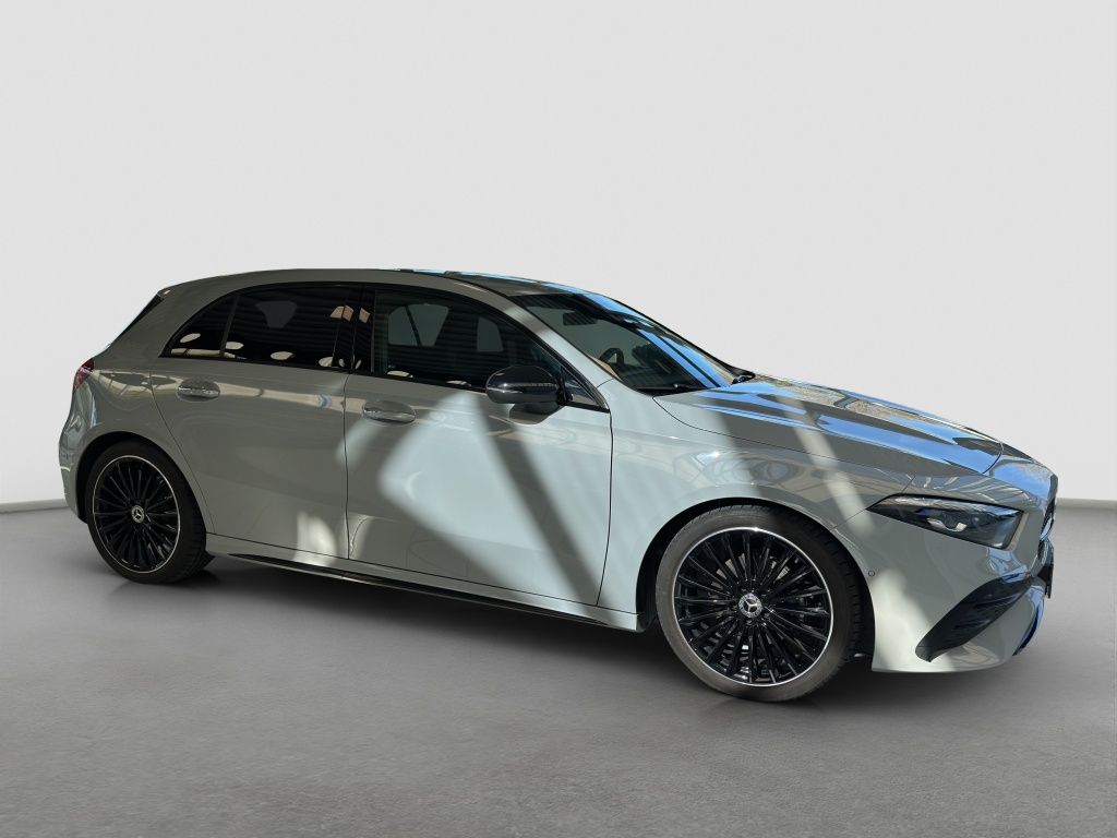Fahrzeugabbildung Mercedes-Benz A 200 AMG Line*Night Paket*Kamera*KEYLESS-GO