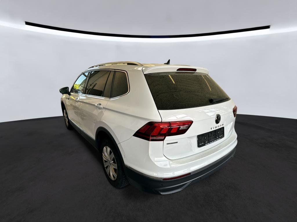 Volkswagen Tiguan Allspace 2.0TDI DSG Life LED ACC HUD Navi imagem 3