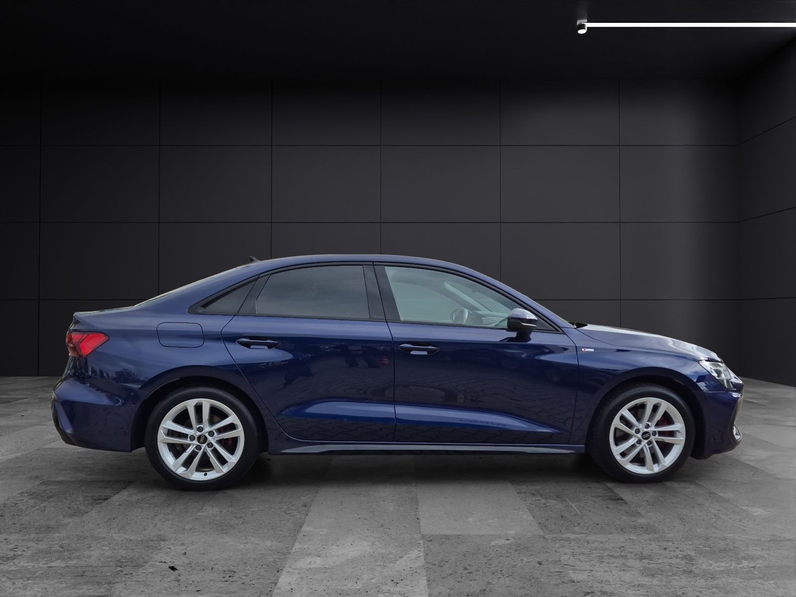 Fahrzeugabbildung Audi A3 Limousine 35 TDI S-line S tronic Standhzg LED